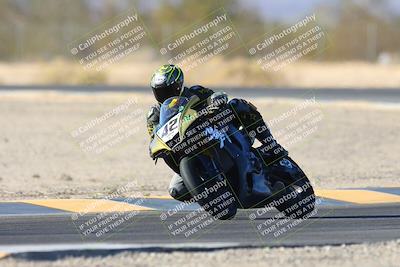 media/Jan-10-2025-CVMA Friday Practice (Fri) [[489e0da257]]/Group 4 and Trackday/Session 5 (Turn 7)/